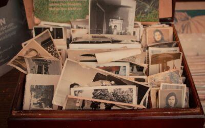 How to make a memory box for someone with dementia or Alzheimer’s